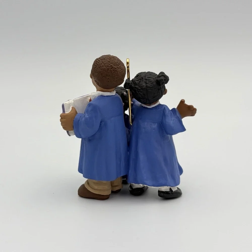 1999 Hallmark Keepsake Ornament Praise The Day Choir Children QX6799 Vintage